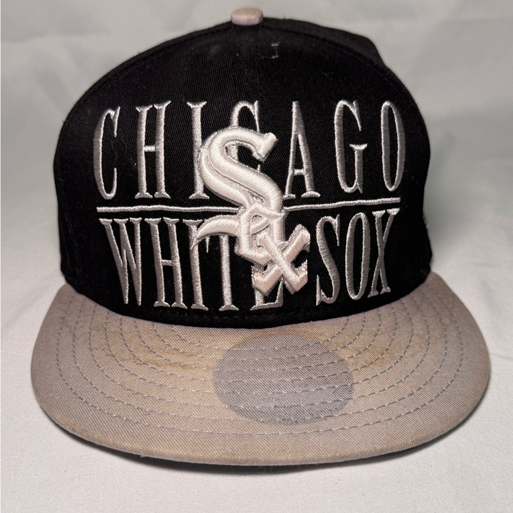 New Era Chicago White Sox Black Grey White 9FIFTY Snapback Hat Embroidered S/M
